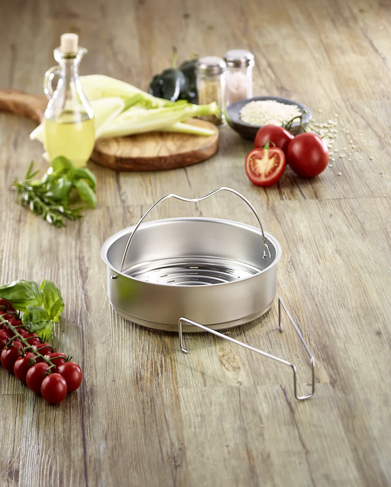 Pressure Cooker Steaming Basket with Tripod - Image 3