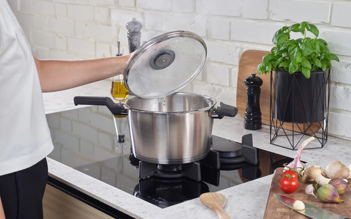 Vitaquick® Premium Pressure Cooker, 2.6 Quart with Steamer Insert and Tripod - Image 6